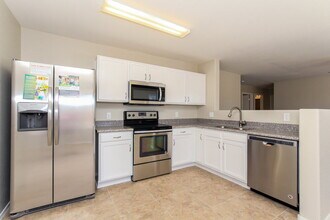 16080 W Jackson St in Goodyear, AZ - Foto de edificio - Building Photo