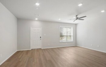 11906 Amber Oak Wy in Tomball, TX - Building Photo - Building Photo