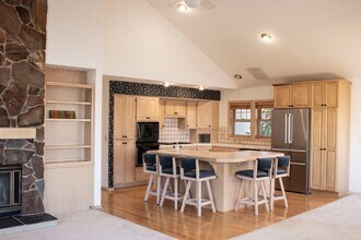 3257 Kingfisher Dr in Reno, NV - Building Photo - Building Photo