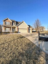 301 Quail Hollow Dr in Dardenne Prairie, MO - Building Photo