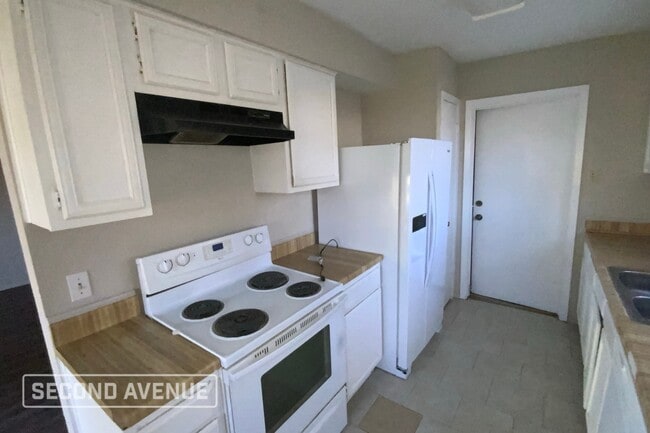 15919 Rosebriar Dr in Missouri City, TX - Foto de edificio - Building Photo