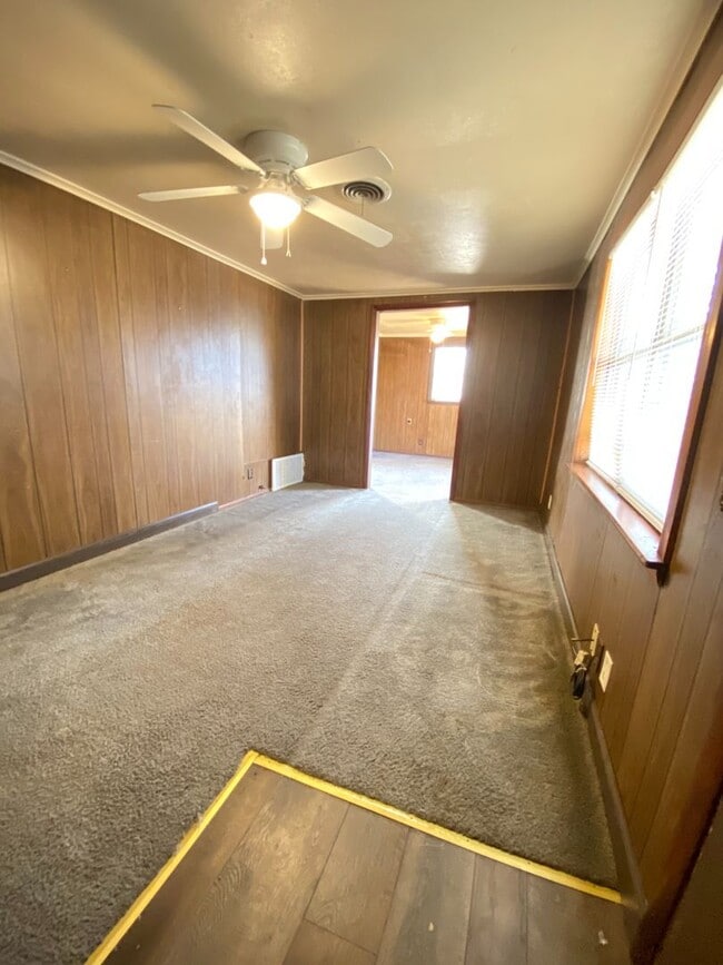 409 E Wabash Ave in Enid, OK - Building Photo - Building Photo