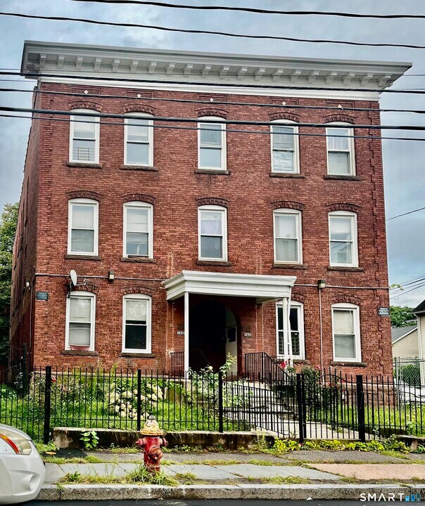 160 Lawrence St in Hartford, CT - Building Photo