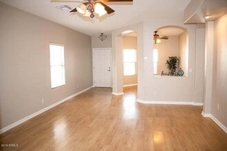 3725 E Remington Dr in Gilbert, AZ - Building Photo - Building Photo