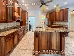 4470 McIntosh Lake Ave in Sarasota, FL - Building Photo - Building Photo