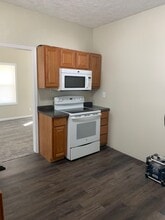 131 E South St in Hastings, NE - Building Photo - Building Photo