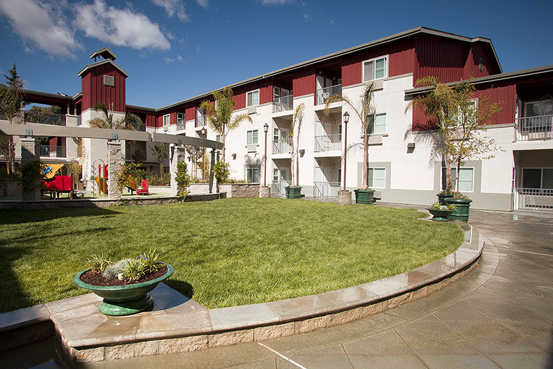 Almaden Family Apartments in San Jose, CA - Building Photo