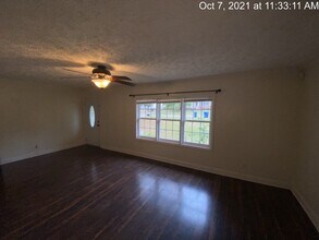 1005 Sandalwood Dr in Fayetteville, NC - Building Photo - Building Photo