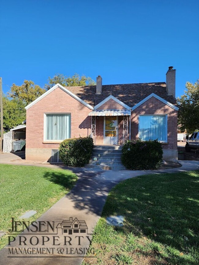 2950 Santa Clara Dr in Santa Clara, UT - Building Photo - Building Photo