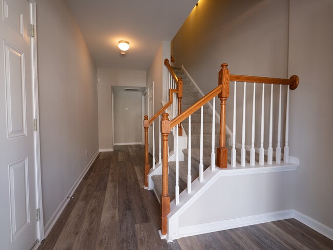 14136 Winford Ln in Charlotte, NC - Foto de edificio - Building Photo