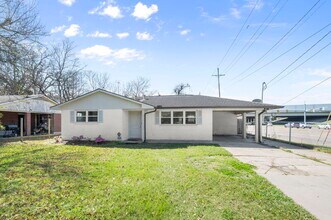 8120 N Essen Heights Ct in Baton Rouge, LA - Building Photo - Building Photo