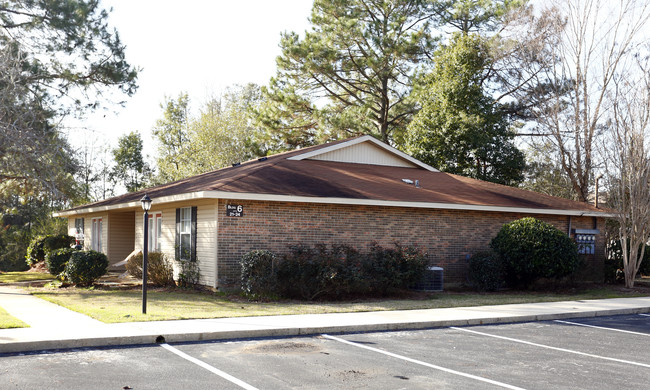 The Village at Meadowview Apartments in Fairhope, AL - Building Photo - Building Photo