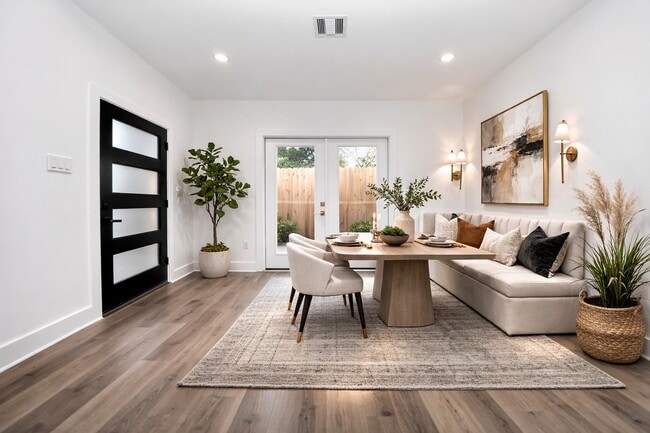 8125 Cabot St in Houston, TX - Building Photo - Building Photo