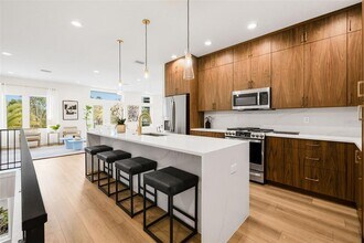 8615 5th St N in St. Petersburg, FL - Building Photo - Building Photo