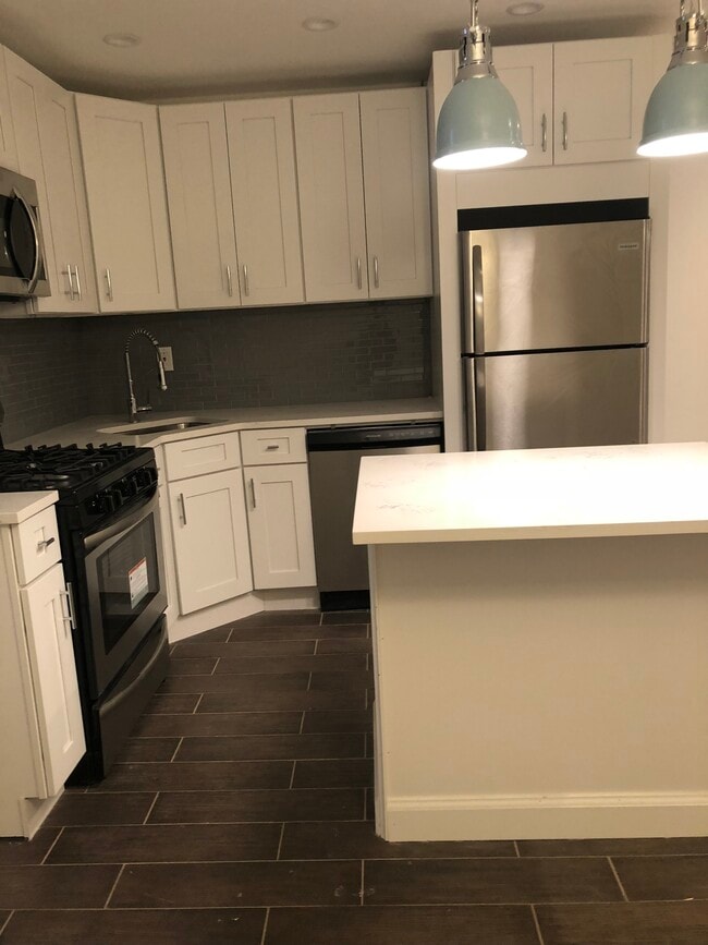 5 Paerdegat 15th St, Unit 1