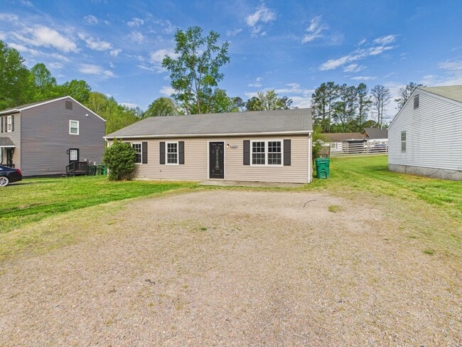 2336 Sara Ln in Richmond, VA - Building Photo - Building Photo