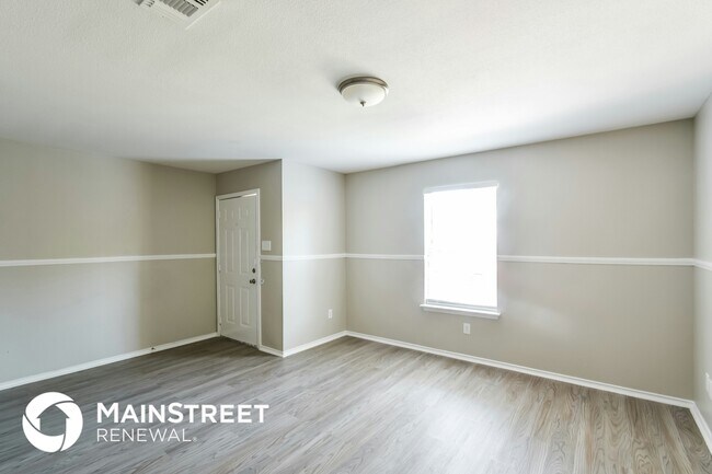 9216 Balboa Port Dr in San Antonio, TX - Building Photo - Building Photo