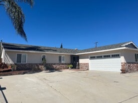 3063 Hollander St in Pomona, CA - Building Photo