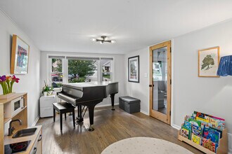 449 Longfellow Ave in Glen Ellyn, IL - Building Photo - Building Photo