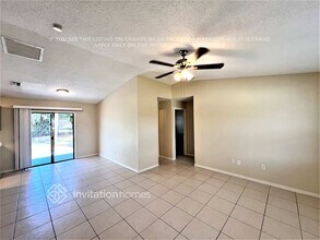 555 NW Conover St in Port St. Lucie, FL - Building Photo - Building Photo
