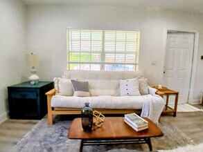1137 NE 9th Ave in Delray Beach, FL - Building Photo - Building Photo