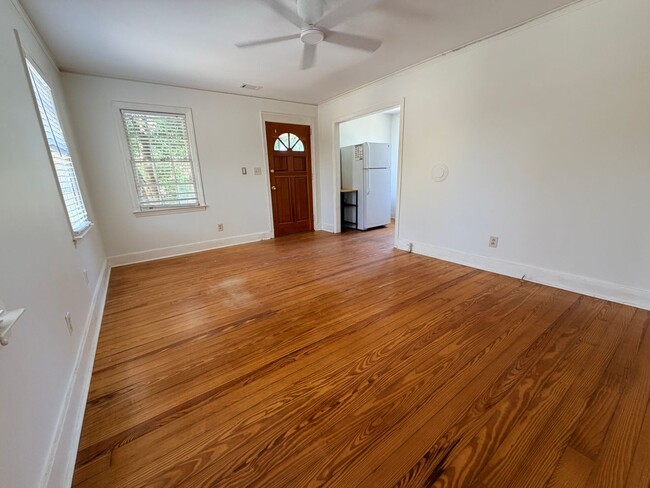 property at 714 E 54th St