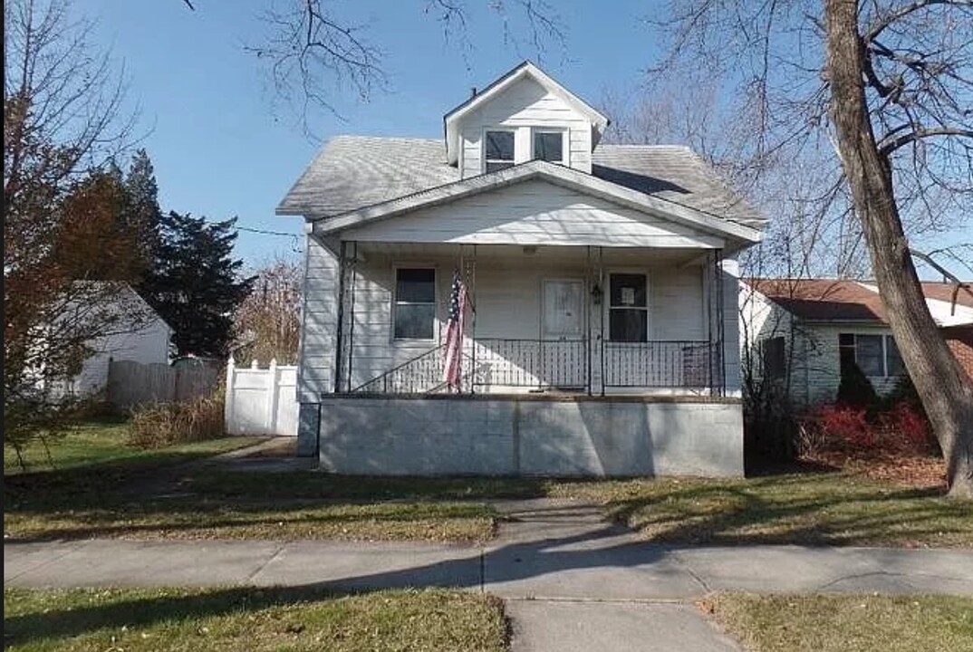 115 St Louis Ave in Egg Harbor City, NJ - Building Photo