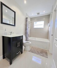 2539 Thomas St in Hollywood, FL - Building Photo - Building Photo