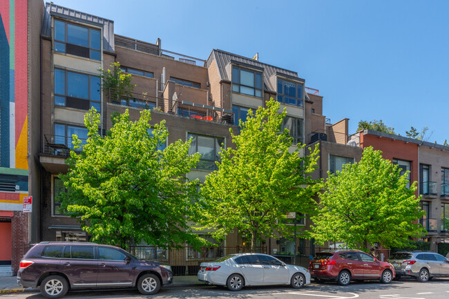 660 Bergen St in Brooklyn, NY - Foto de edificio - Building Photo