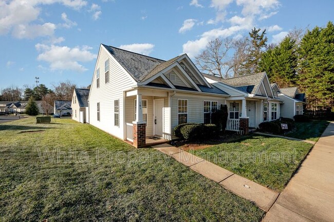 101 Bungalow Dr in Rock Hill, SC - Building Photo - Building Photo