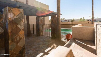 1241 N 48th St in Phoenix, AZ - Building Photo - Building Photo