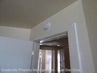 305 N Spring St photo'