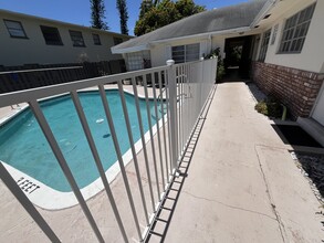 5111 NE 18th Ave, Unit 3 in Fort Lauderdale, FL - Foto de edificio - Building Photo