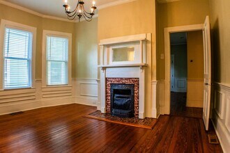 427 S Sunset Dr in Winston-Salem, NC - Building Photo - Building Photo