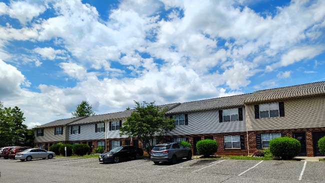 77 Duiguid Dr in Lynchburg, VA - Building Photo - Building Photo