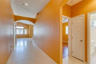 7000 Point Cabrillo Ct in Las Vegas, NV - Building Photo - Building Photo