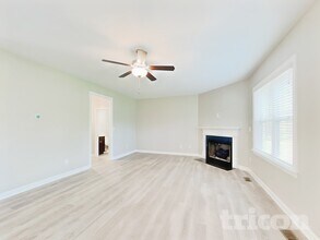 335 Lasswade Ct in Zebulon, NC - Building Photo - Building Photo