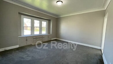 3430 Maple St in Toledo, OH - Building Photo - Building Photo