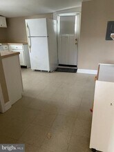 221 Chester Ave in Moorestown, NJ - Building Photo - Building Photo