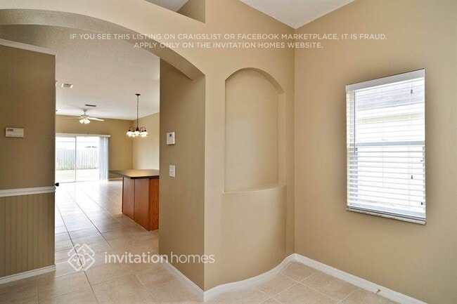 7629 Clovelly Park Pl in Apollo Beach, FL - Foto de edificio - Building Photo