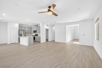 88 Via Franello in Henderson, NV - Building Photo - Building Photo