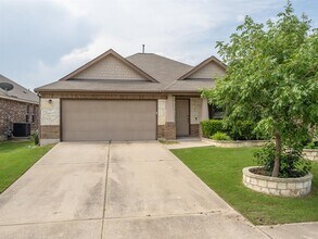 238 Travertine Trail in Buda, TX - Building Photo - Building Photo