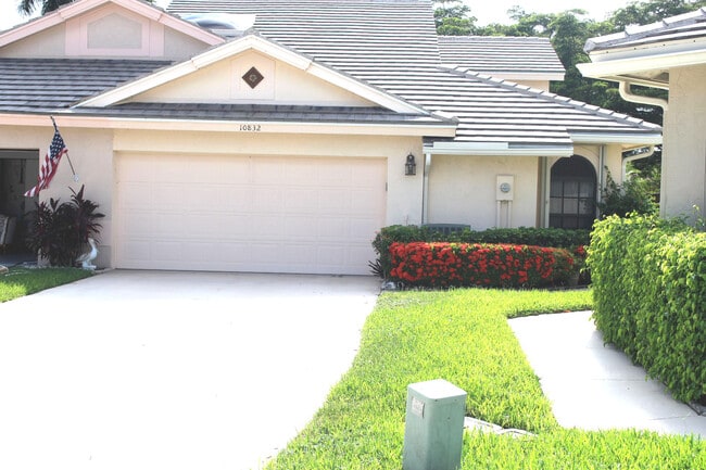 property at 10832 Stafford Cir N
