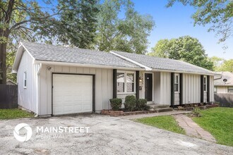 11955 Sycamore Ave in Grandview, MO - Building Photo - Building Photo