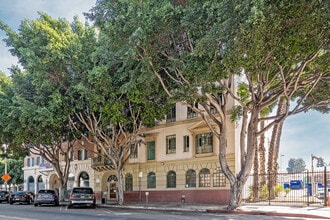 Hope Manor in Los Angeles, CA - Building Photo - Building Photo