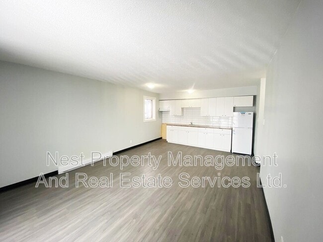 property at 1977 Redwood St