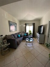 4961 Windward Way in Fort Lauderdale, FL - Building Photo - Building Photo