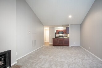 Lexington Farms Apartments in Raleigh, NC - Foto de edificio - Interior Photo