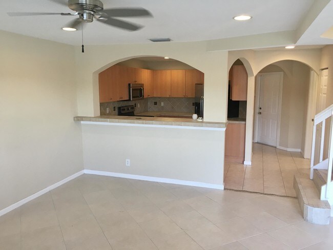 1162 Imperial Lake Rd in West Palm Beach, FL - Building Photo - Building Photo