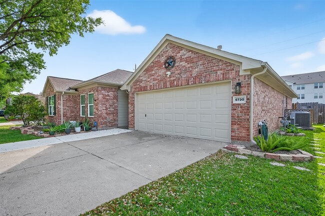 property at 6730 Oakleaf Trail Ln